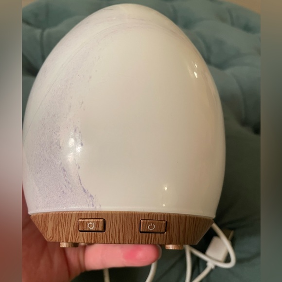 NOW glass swirl USB diffuser - Picture 4 of 9